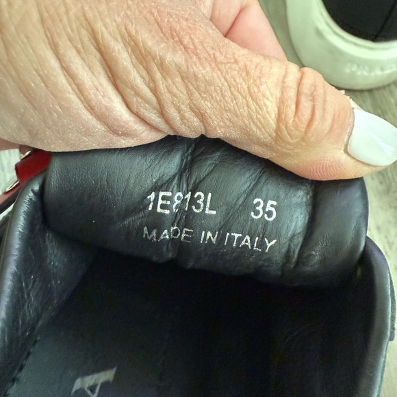 Prada women’s sneakers - Picture 9 of 9